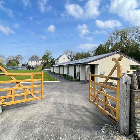 The Old Mountain Stables Caerllwyn Ganol Farm Apartment Newport  Exterior foto
